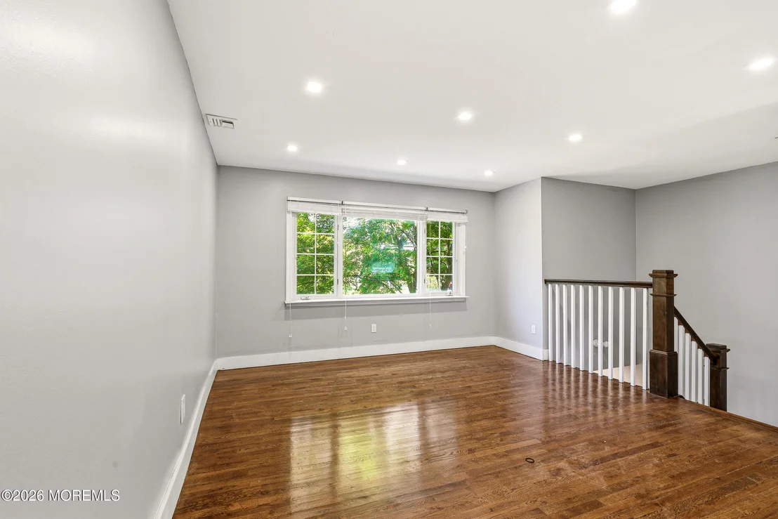 Photo of 687 Northstream Drive