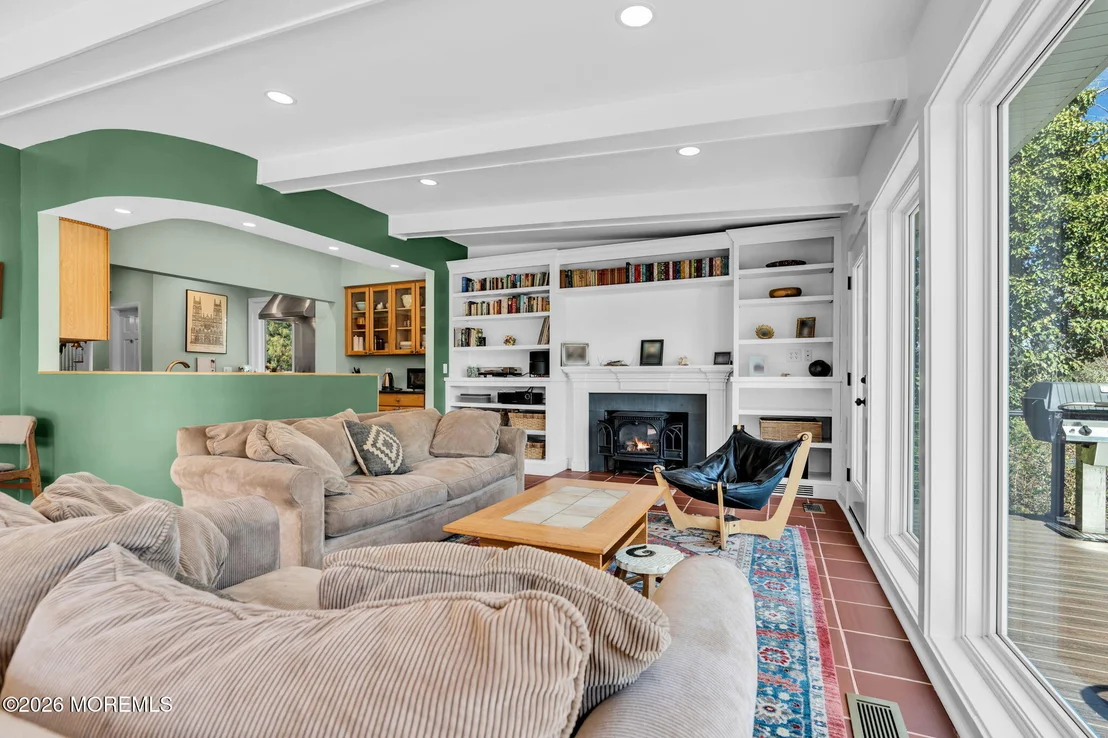 Photo of 531 Locust Point Road