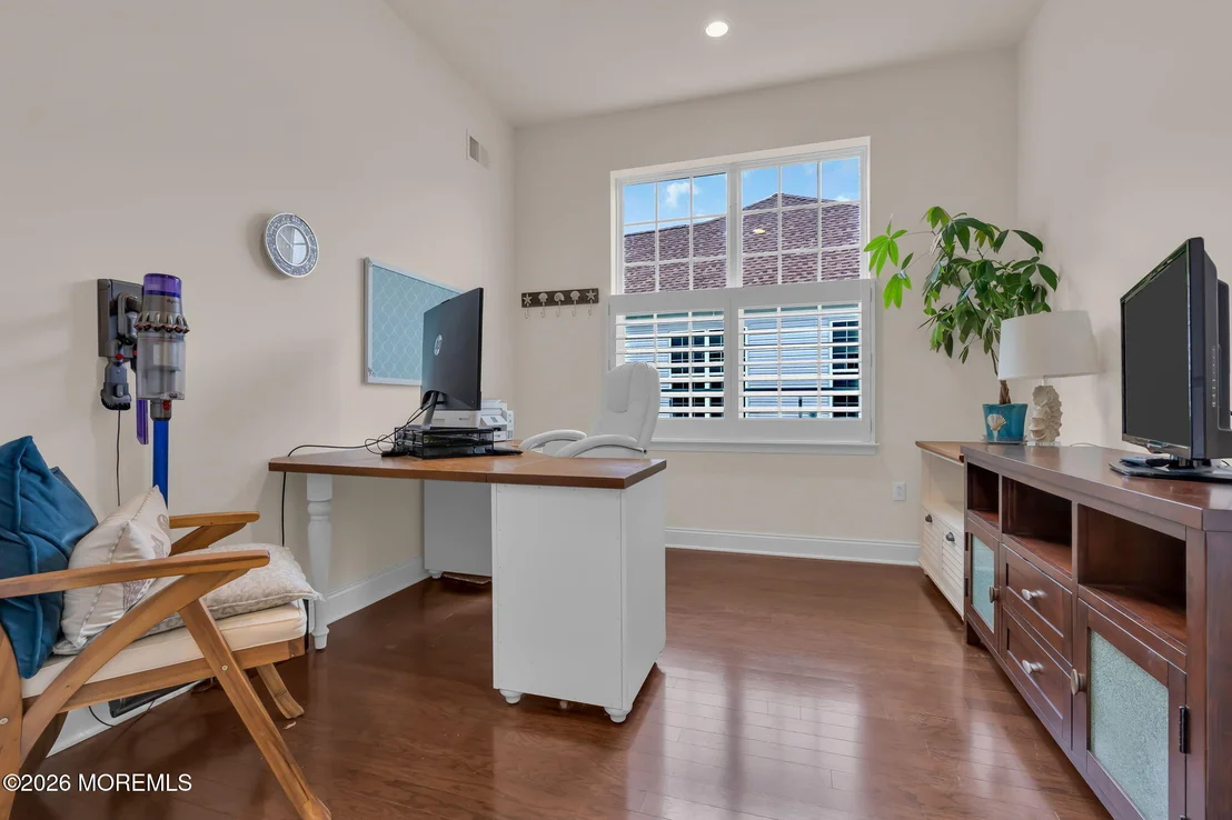 Photo of 185 Arborridge Drive