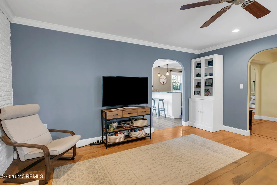 Photo of 49 Manitto Place