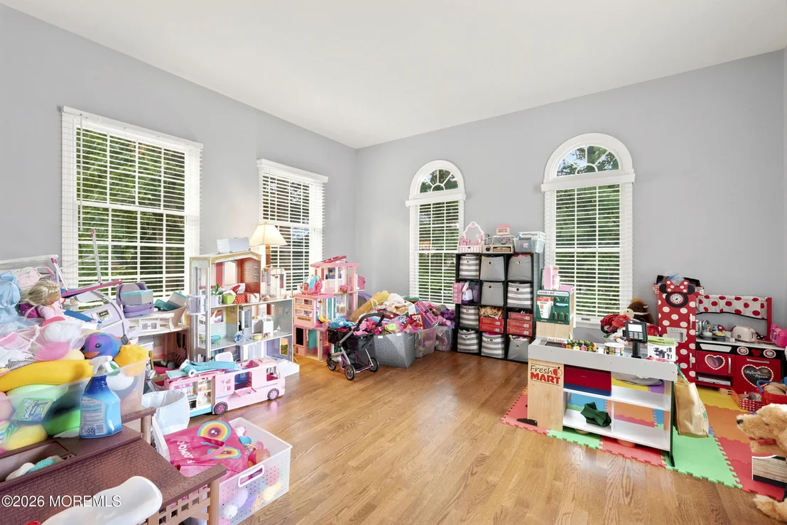 Photo of 335 Ticetown Road
