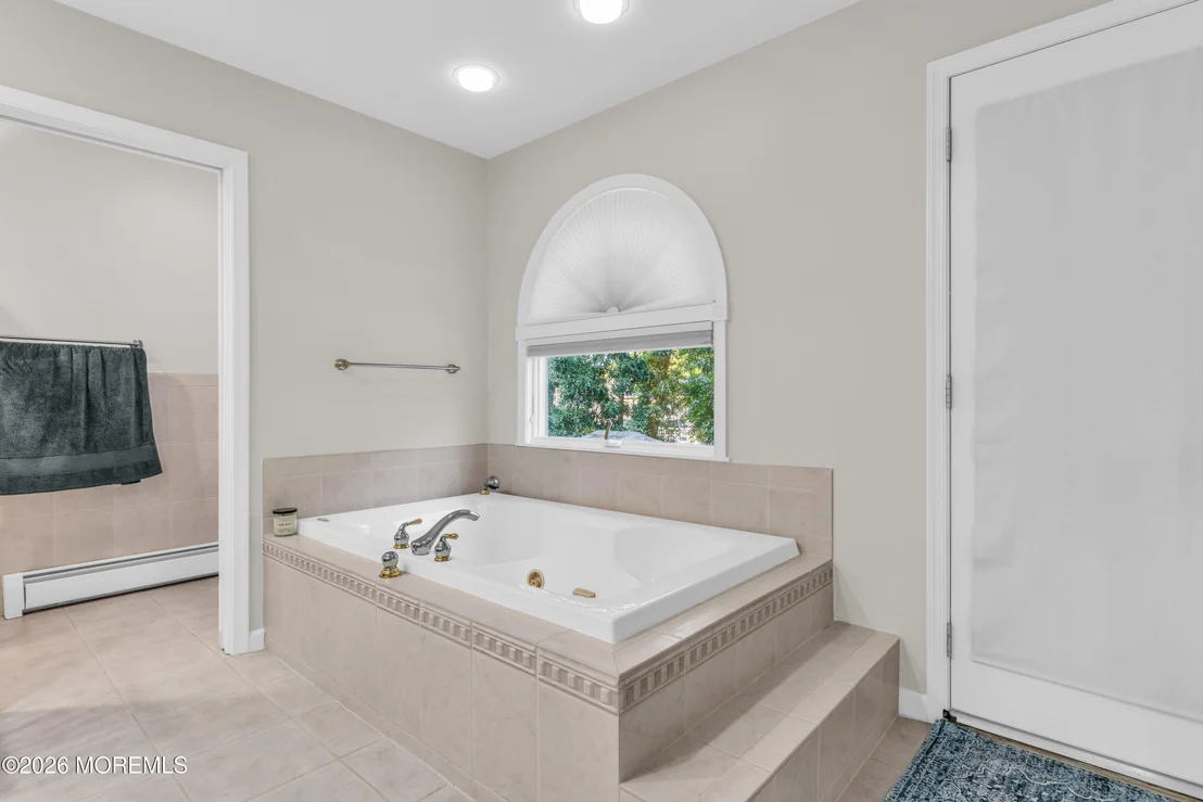 Photo of 361 Eastern Boulevard
