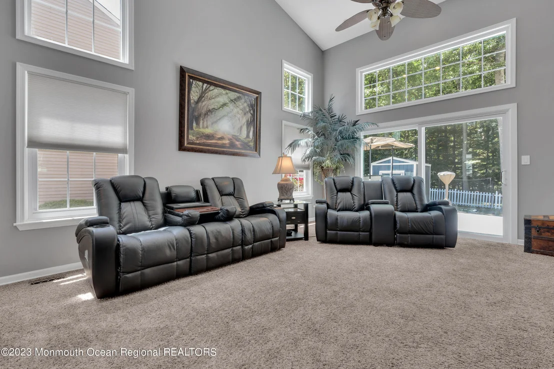 Photo of 7 Spruce Hollow Drive