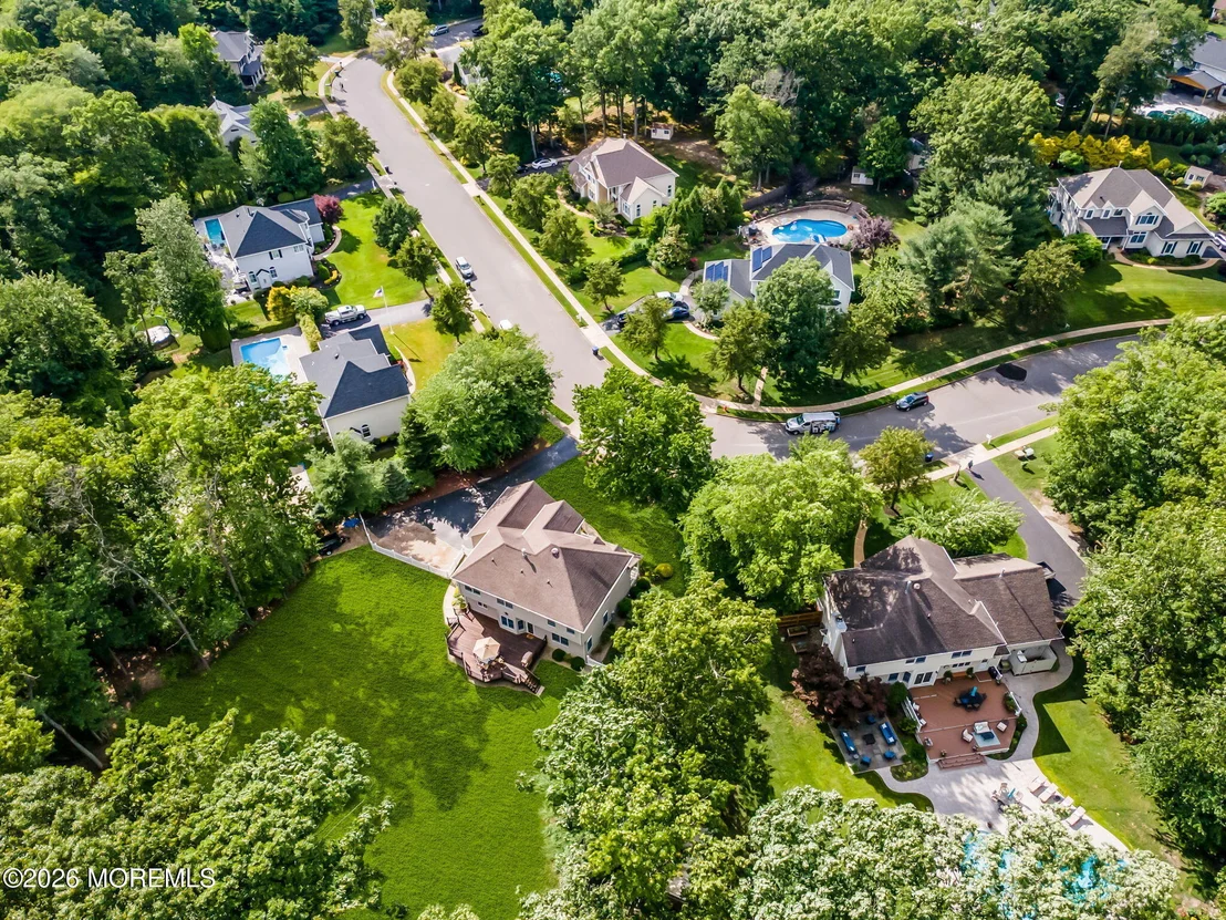 Photo of 2093 Overbrook Drive