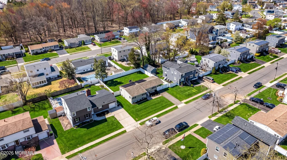 Photo of 27 Lafayette Drive