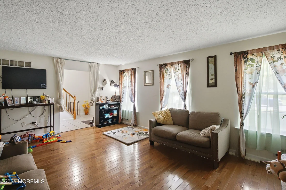 Photo of 2115 Cedarview Drive