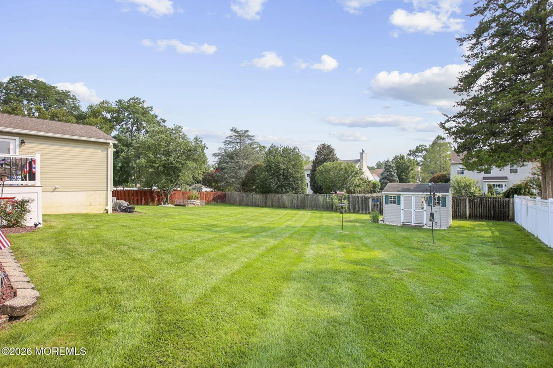 Photo of 452 Meadowood Road