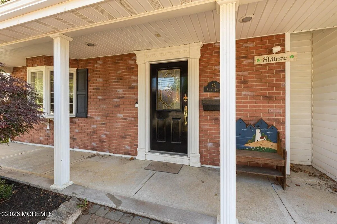 Photo of 48 Ravine Drive