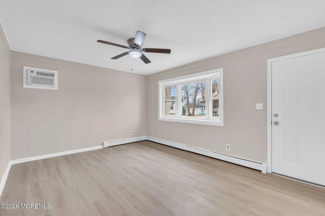 Photo of 121 Harding Drive