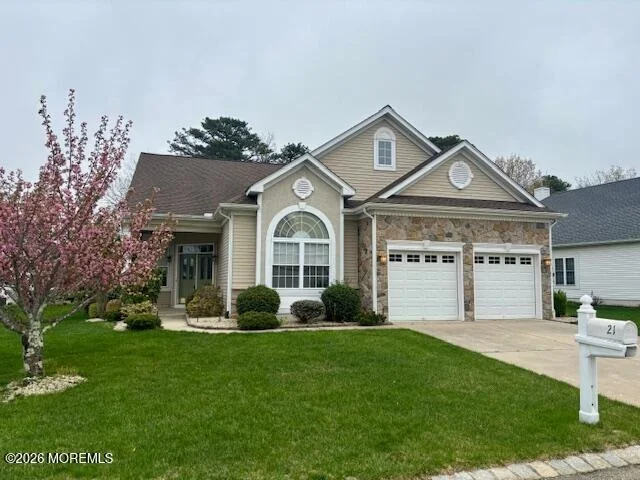 Photo of 21 Rumson Court