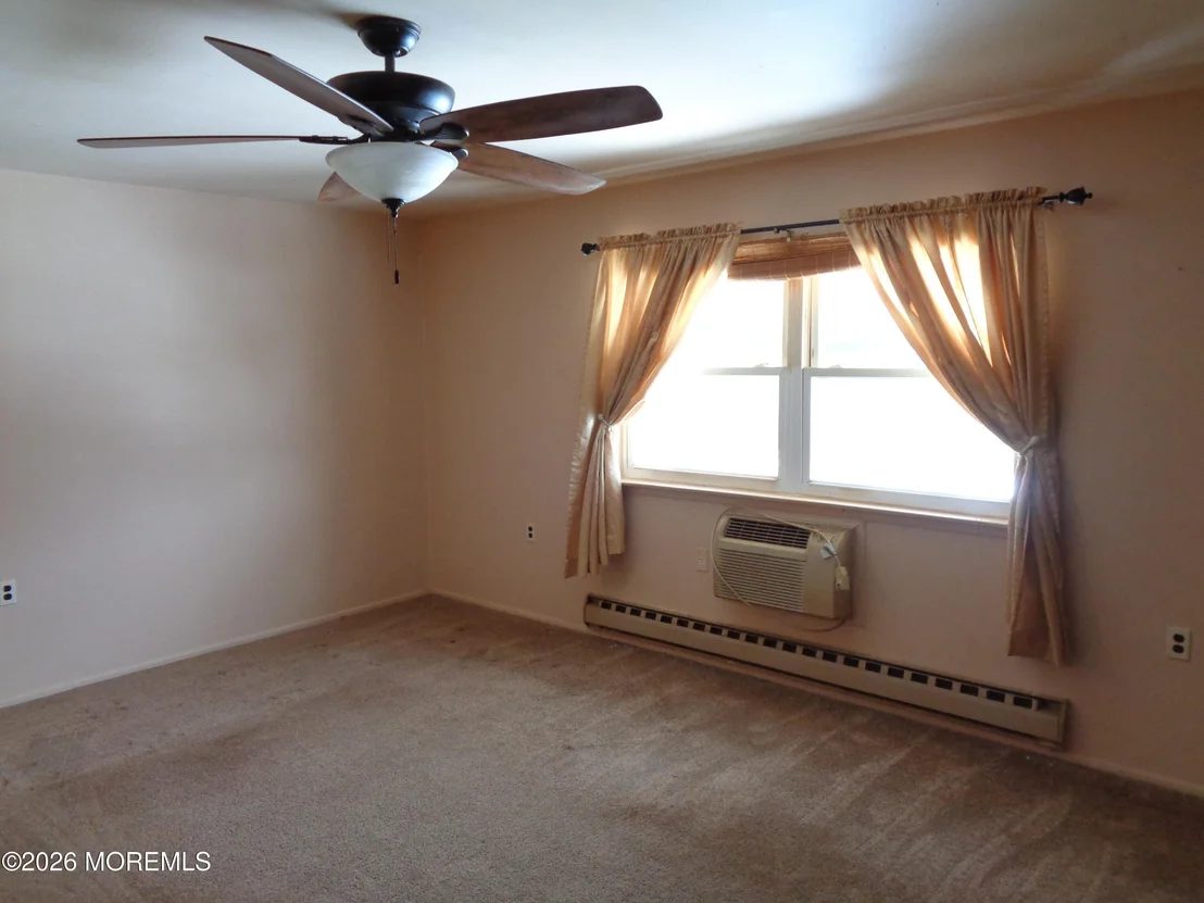 Photo of 608 B Willow Lane