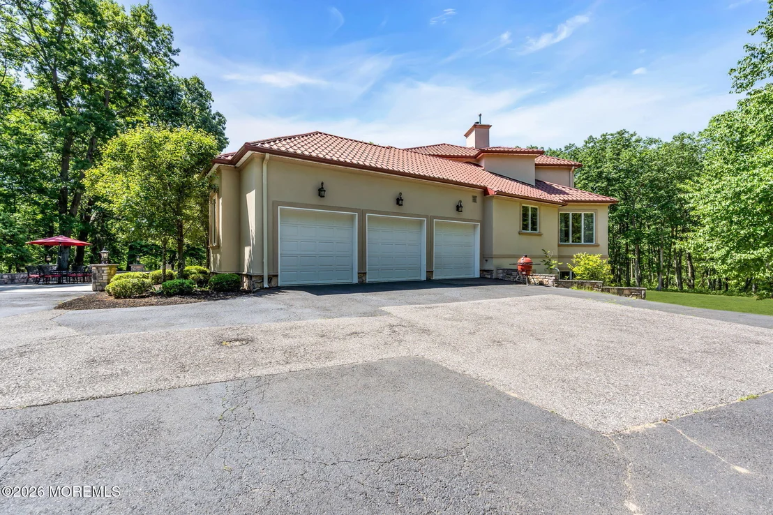 Photo of 347 Millstone Road