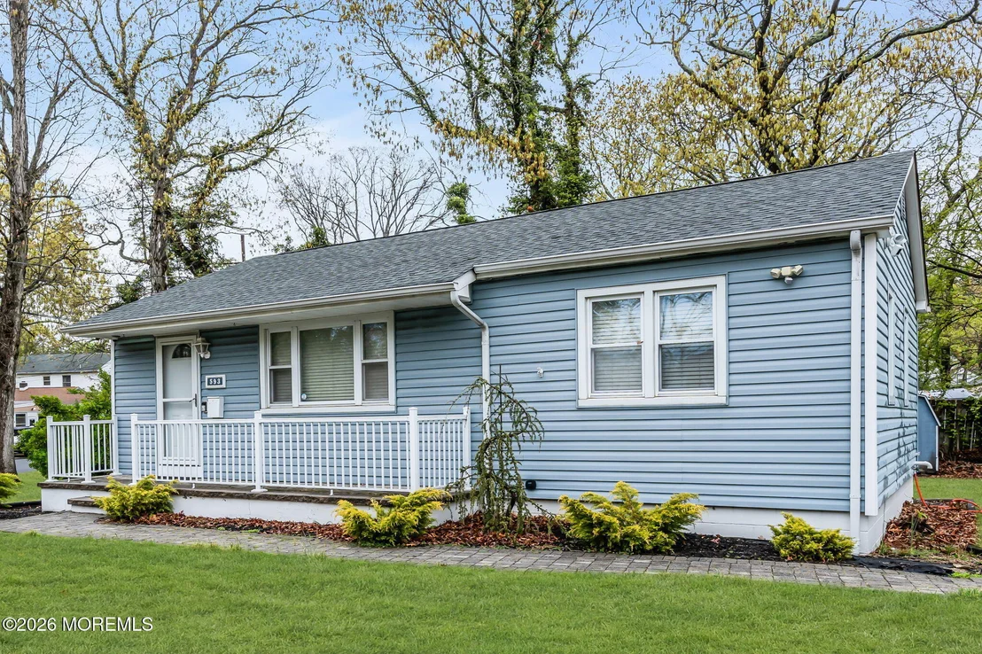 Photo of 593 Beach Plum Road