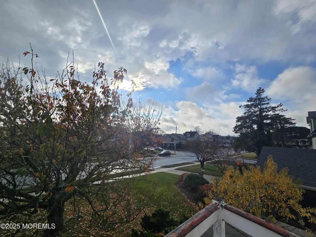 Photo of 214 5th Avenue