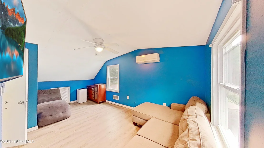 Photo of 224 Sunset Lane