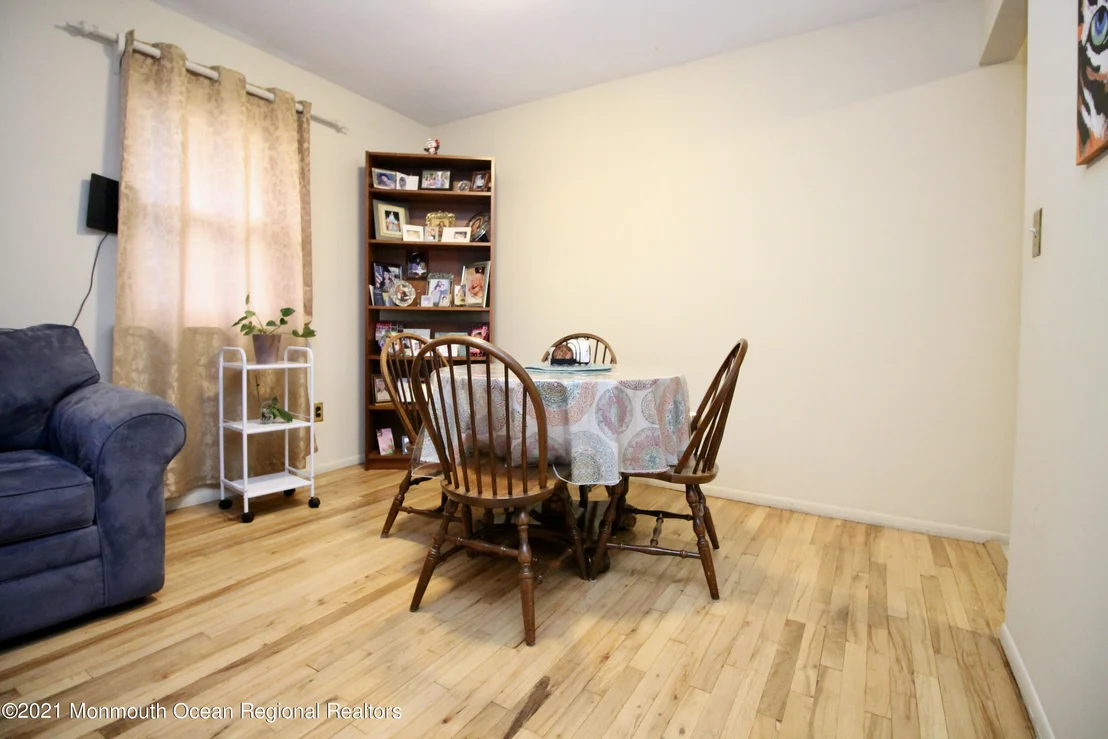Photo of 1310 Emma Place