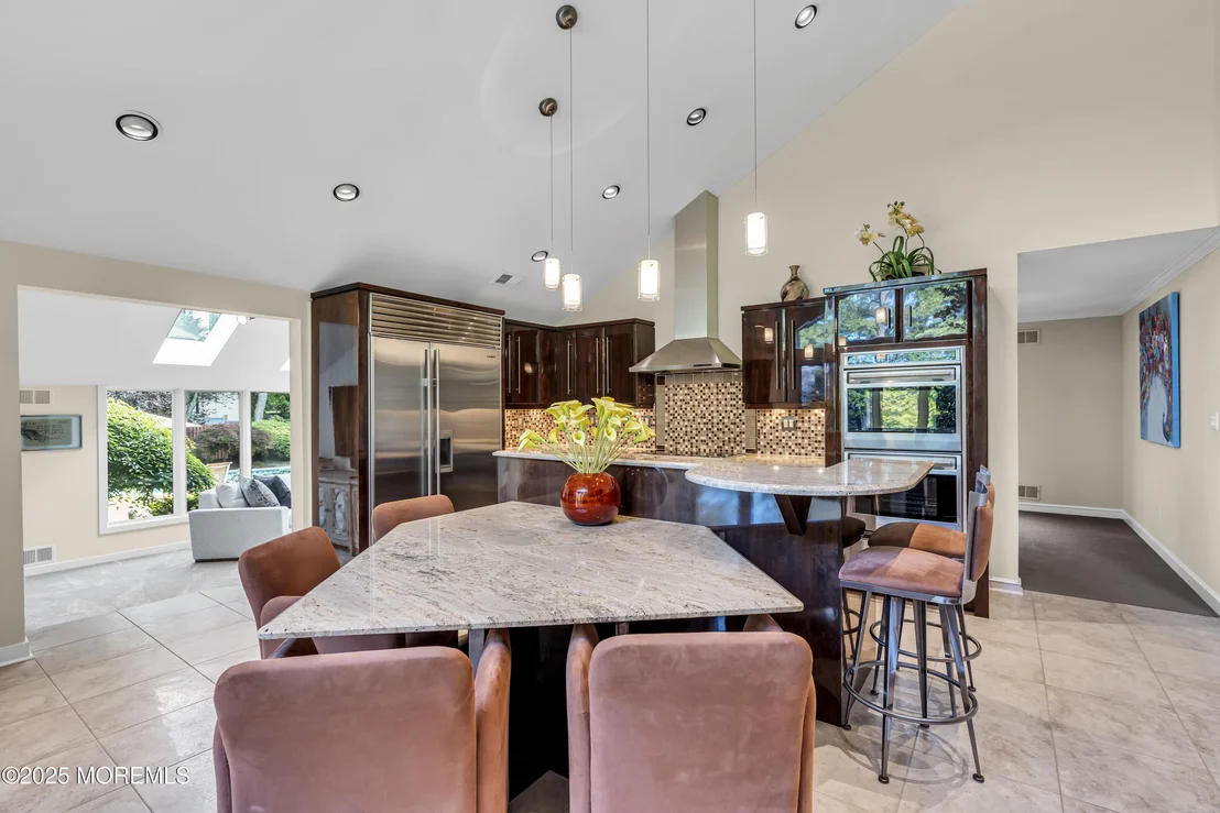 Photo of 635 Winding River Road