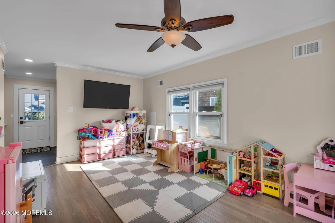 Photo of 41 Adamston Drive