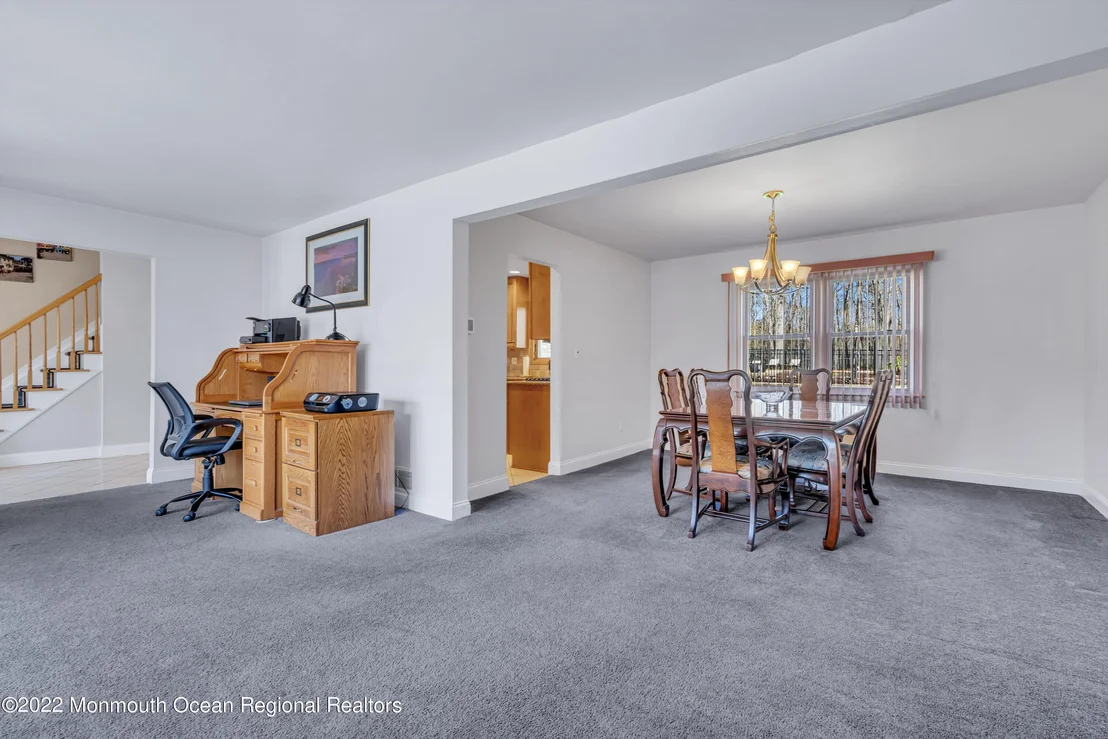 Photo of 7 Algonquin Drive