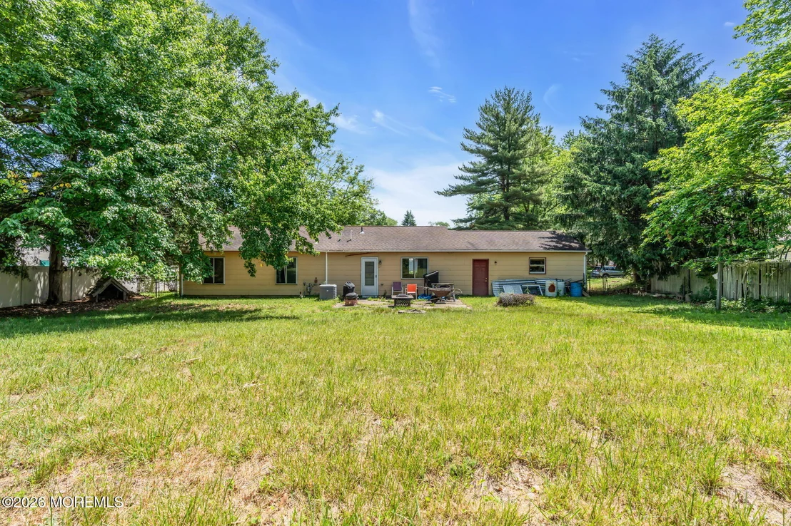 Photo of 100 Susan Drive
