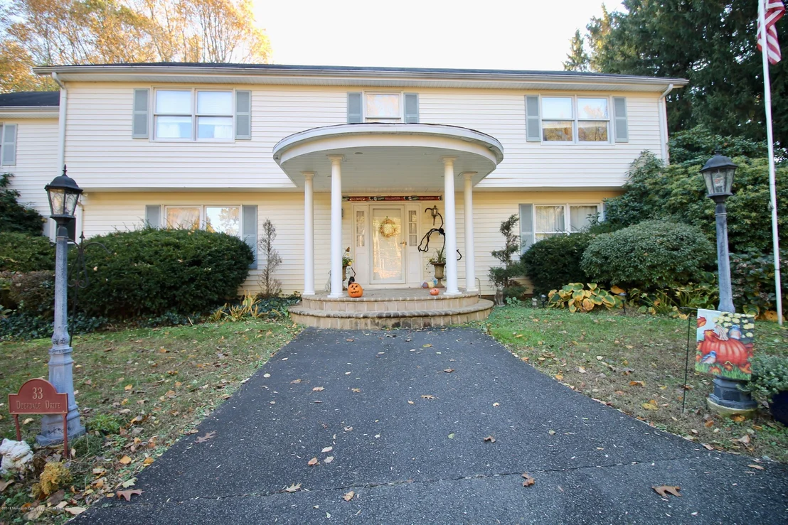 Photo of 33 Deepdale Drive