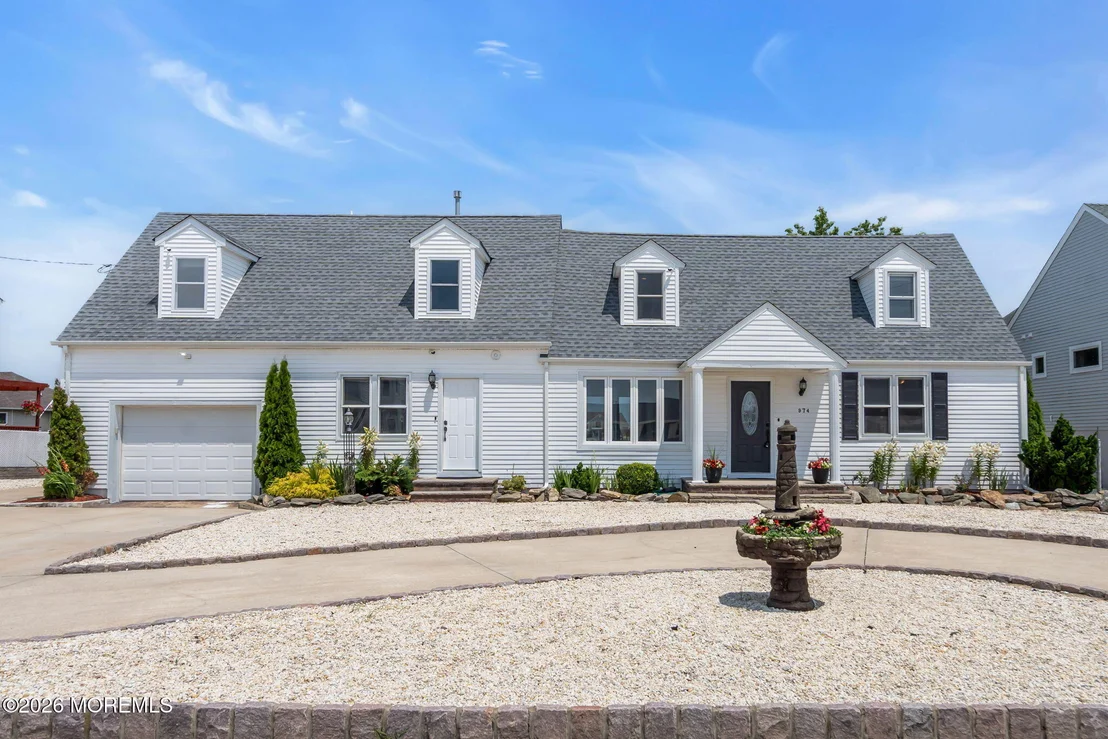 Photo of 974 Capstan Drive