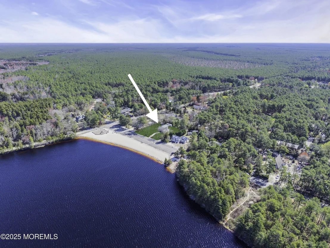 Photo of 2425 Lake Drive
