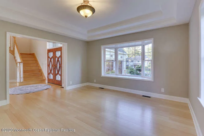 Photo of 2567 River Road