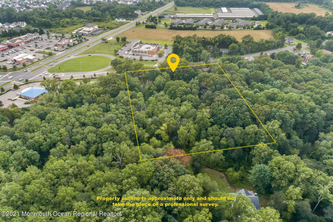 Photo of 425 Harmony Road