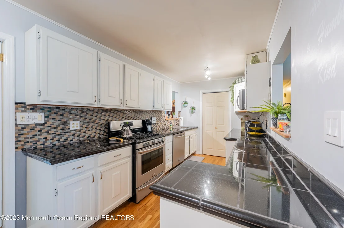 Photo of 1147 Overlook Drive