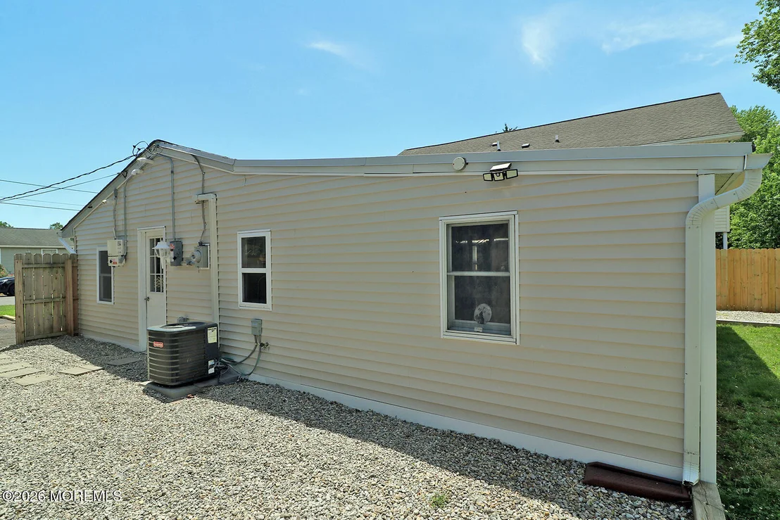 Photo of 1016 Waterview Way