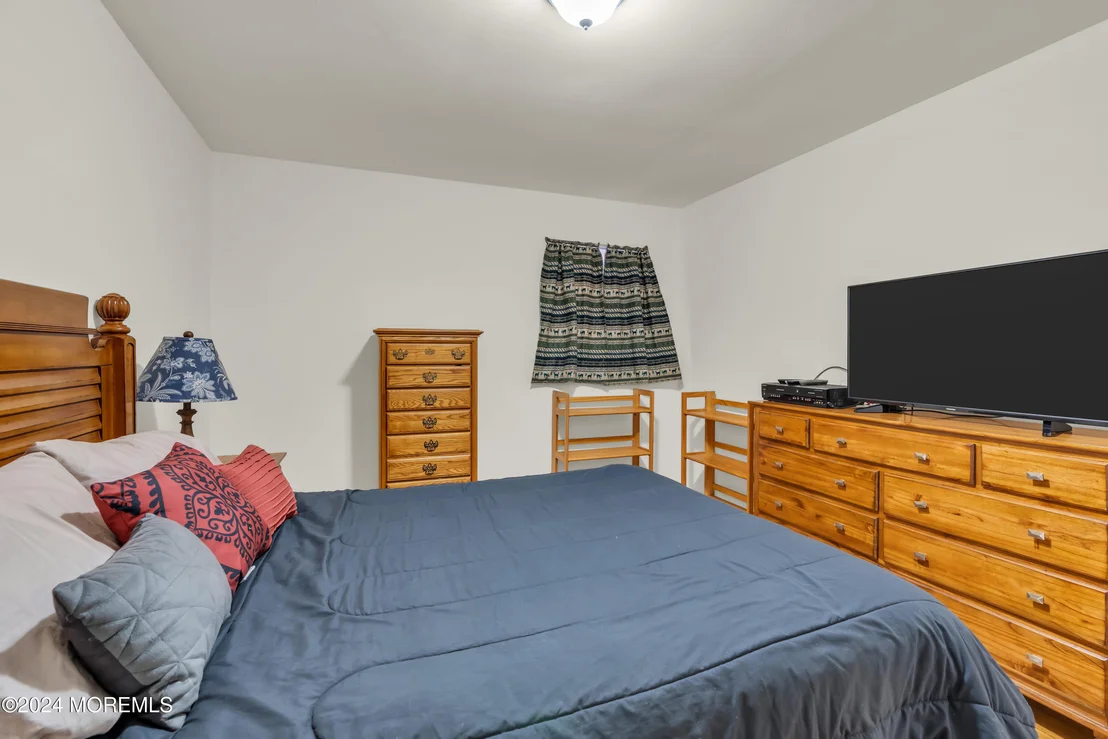 Photo of 512 N Shore Drive