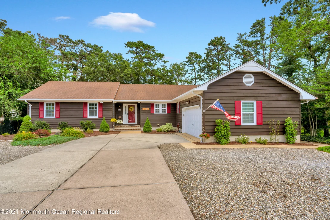 Photo of 224 Linden Avenue