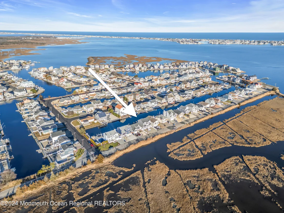 Photo of 106 Saint Lawrence Boulevard