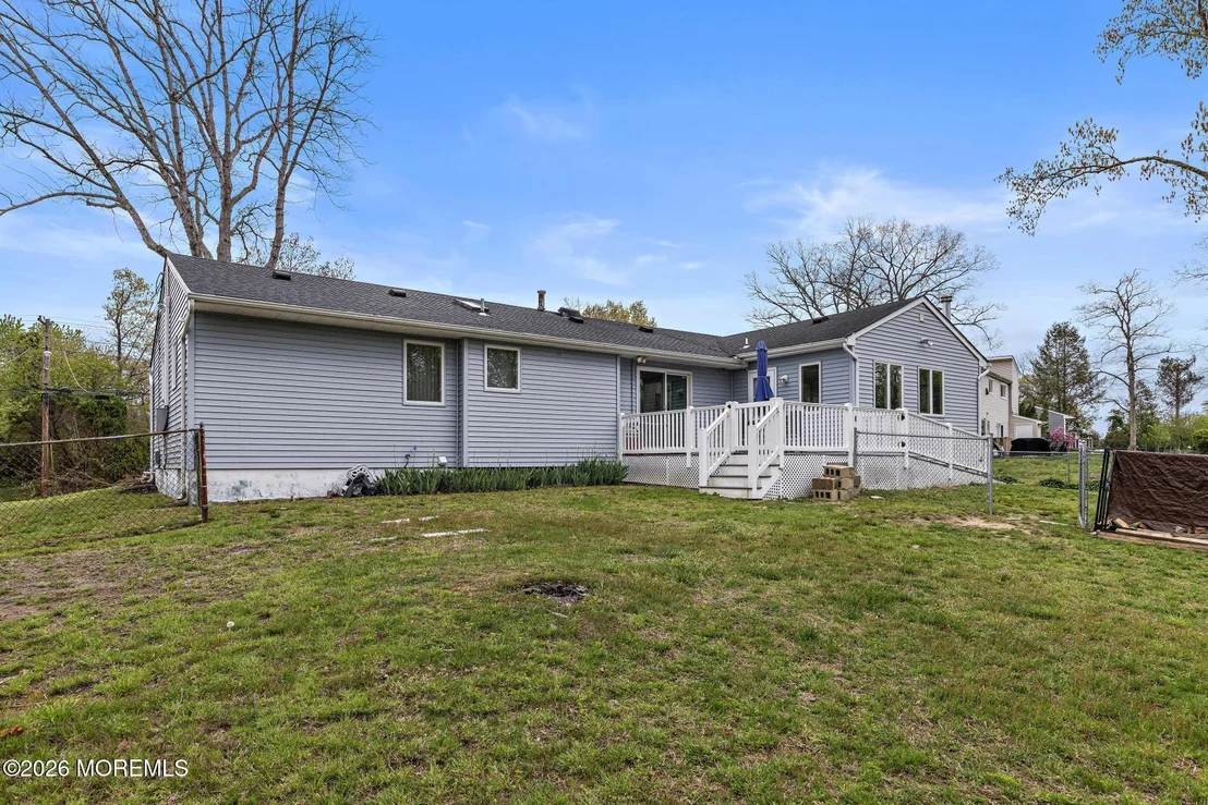 Photo of 309 Colonial Drive