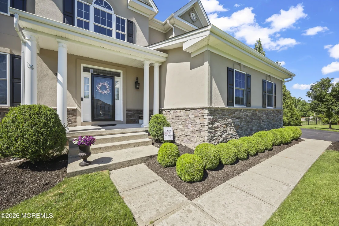 Photo of 14 Whispering Grove Boulevard