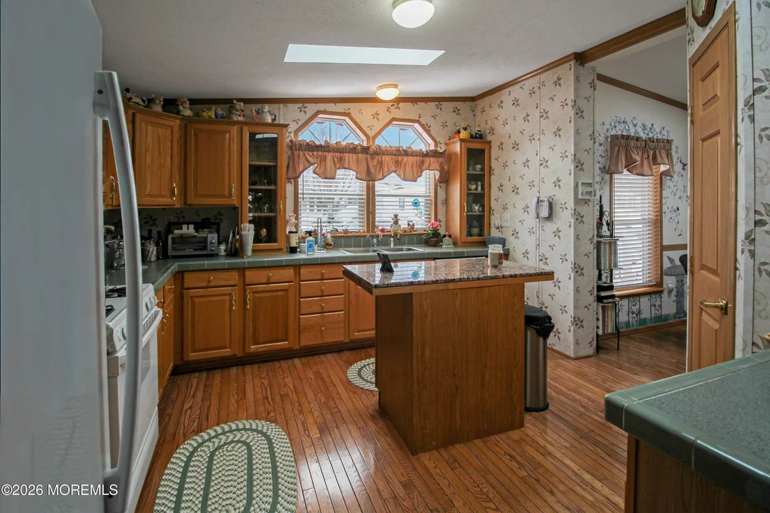 Photo of 1403 Forest Way