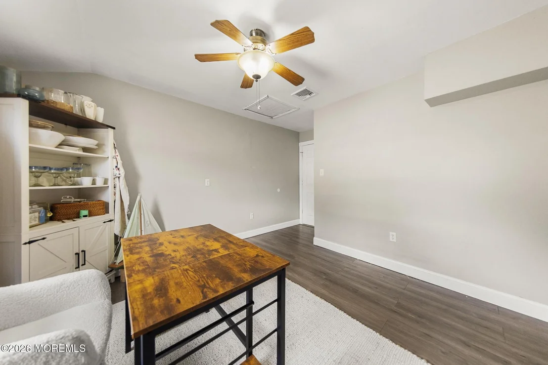 Photo of 302 8th Street