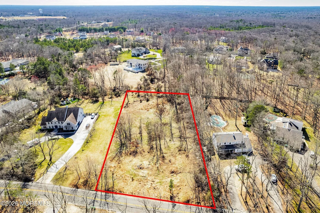 Photo of 496 Clearstream Road