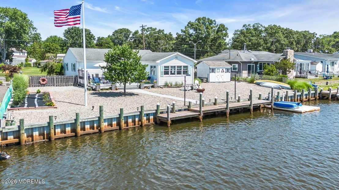 Photo of 39 Parkers Point Boulevard