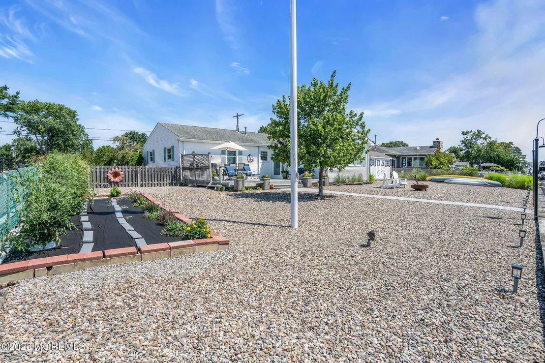 Photo of 39 Parkers Point Boulevard