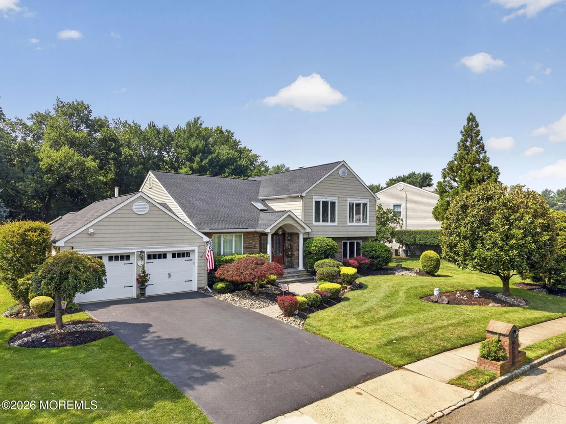 Photo of 60 Cannonade Drive W
