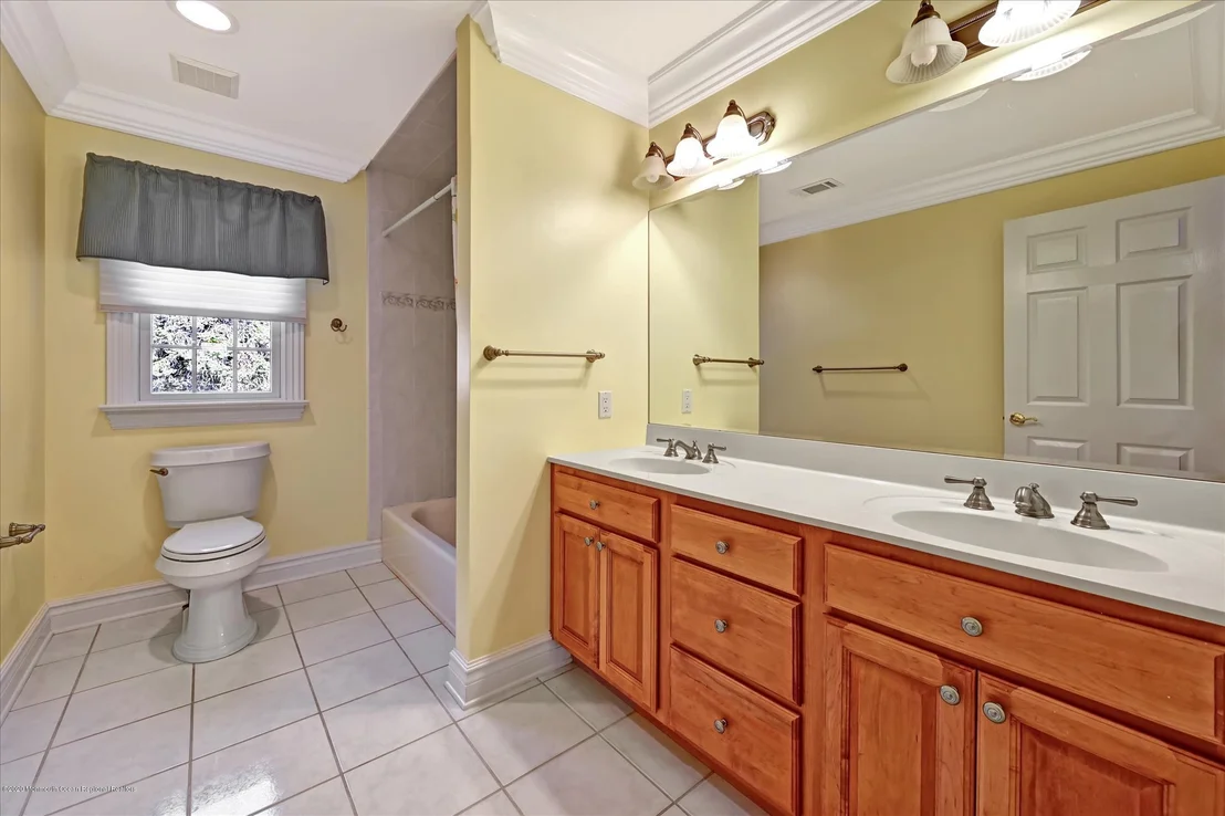 Photo of 7 Beverly Drive
