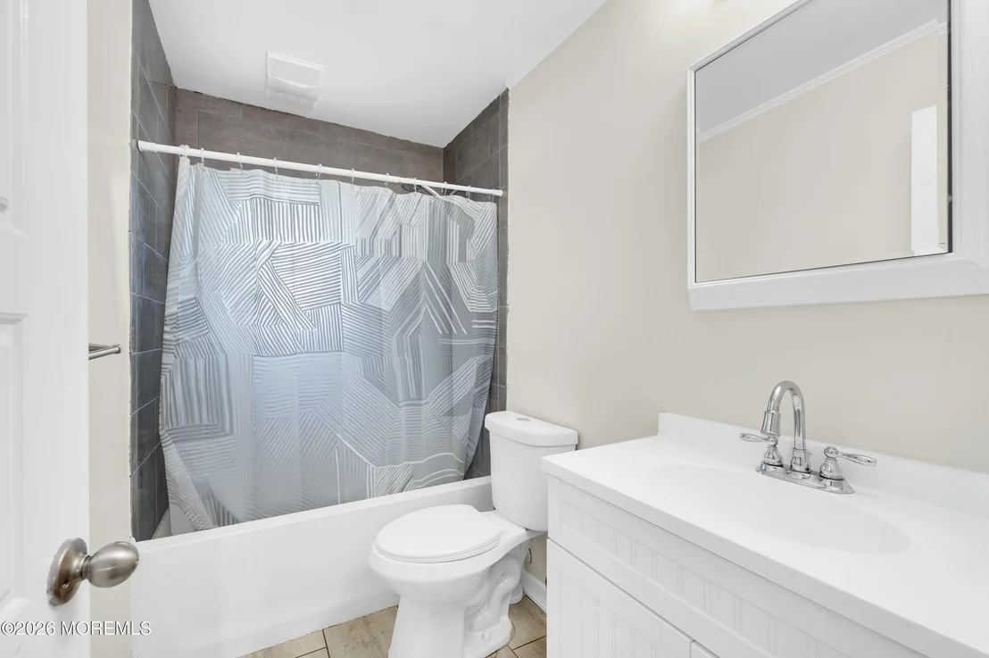 Photo of 11 Lawrence Avenue