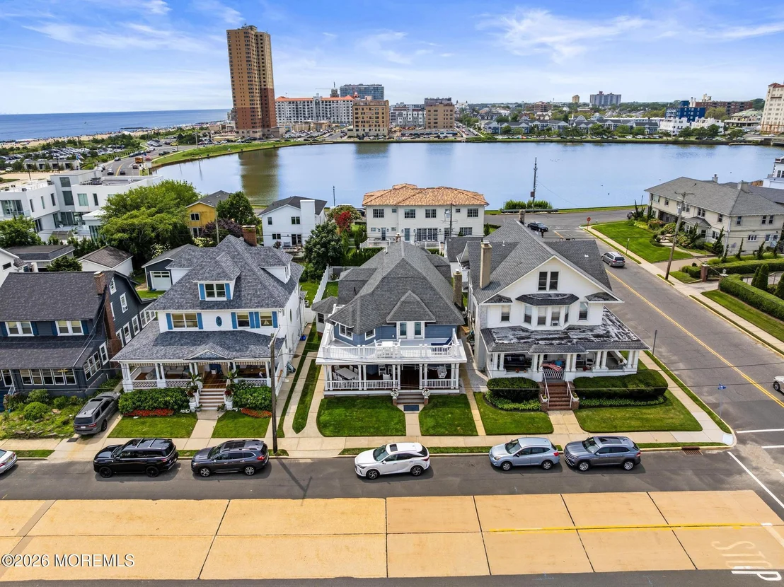 Photo of 112 Euclid Avenue