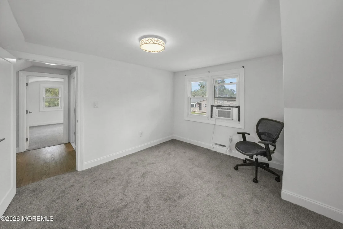 Photo of 105 Roosevelt Drive
