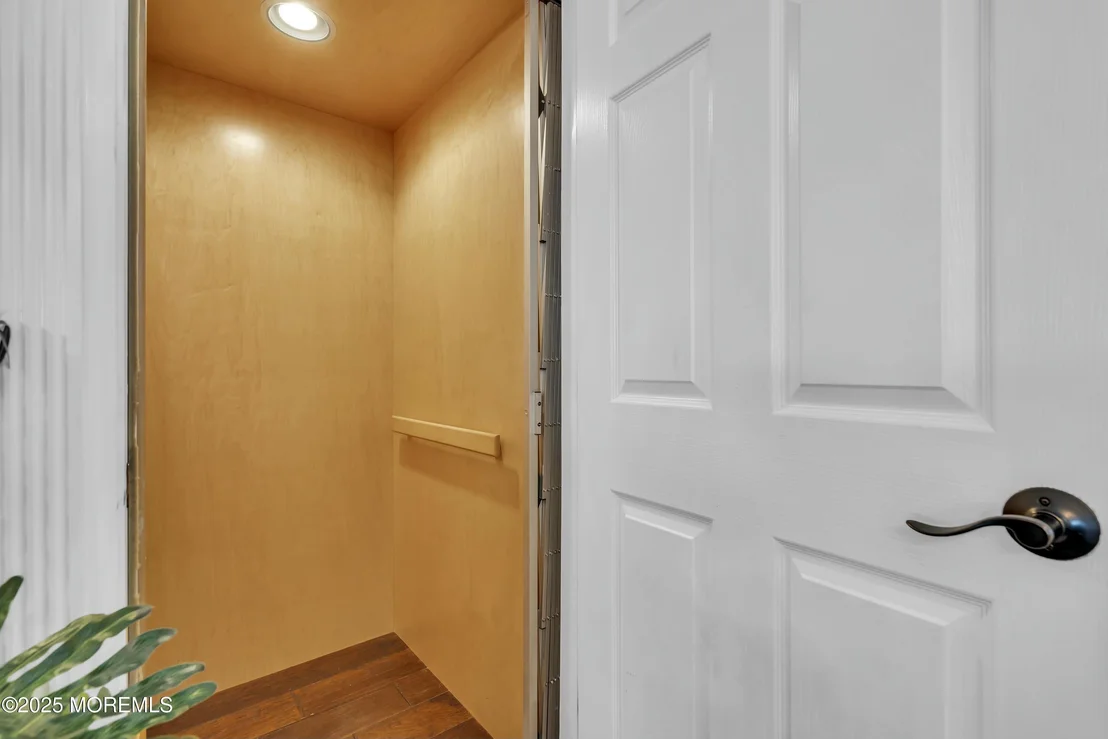 Photo of 385 Kingfisher Road
