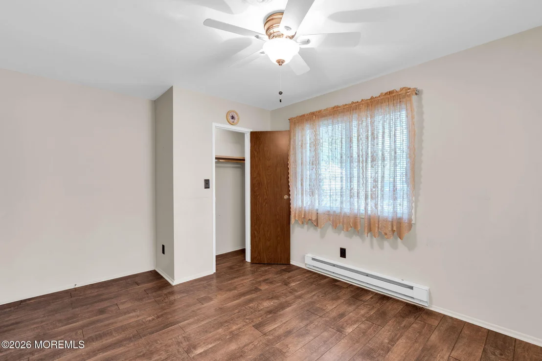 Photo of 14 Iowa Drive