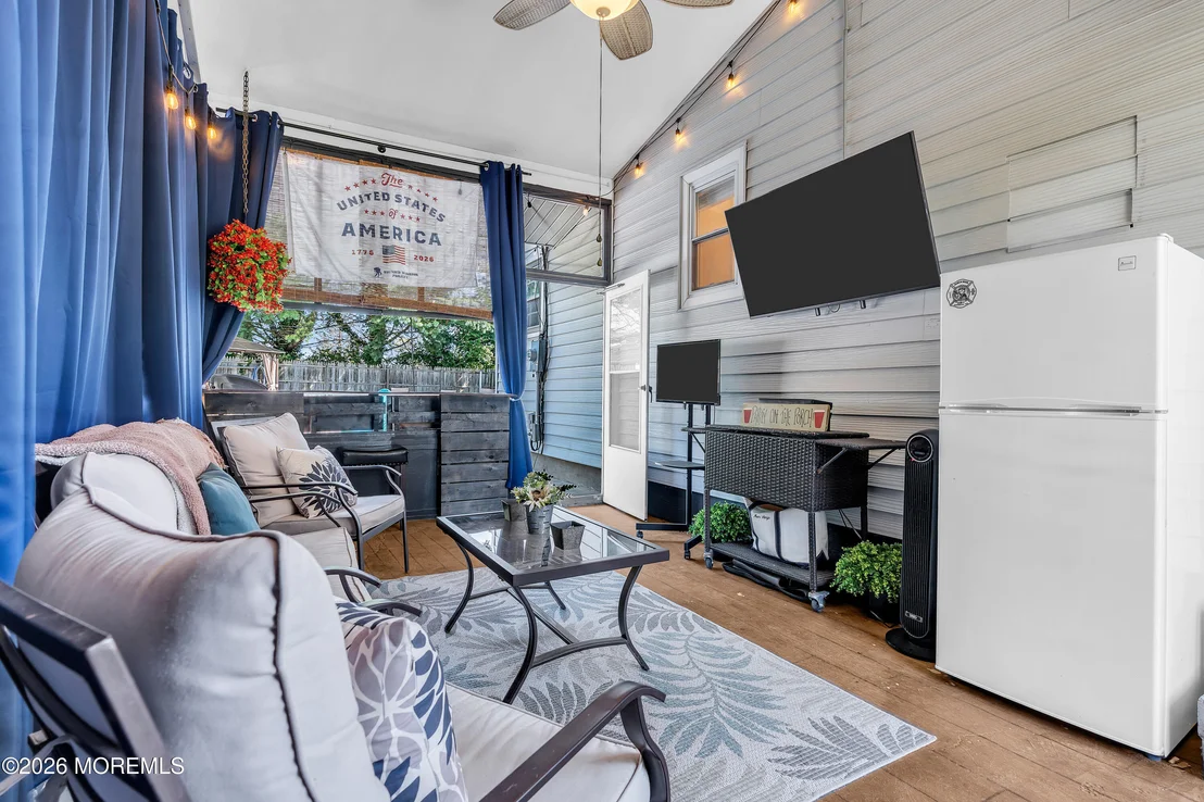 Photo of 528 Corwill Terrace