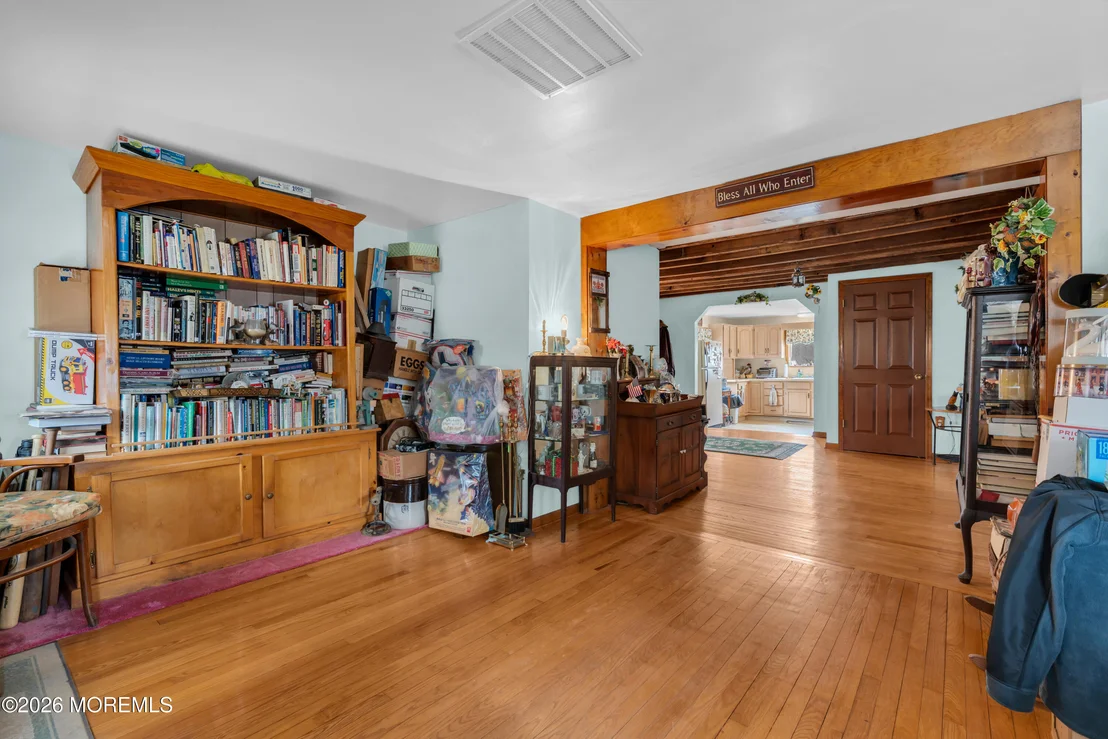 Photo of 267 Phalanx Road